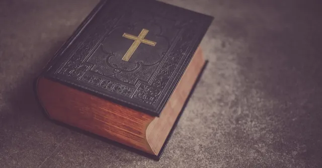 Розкриття таємниці: зі скількох частин складається Біблія?